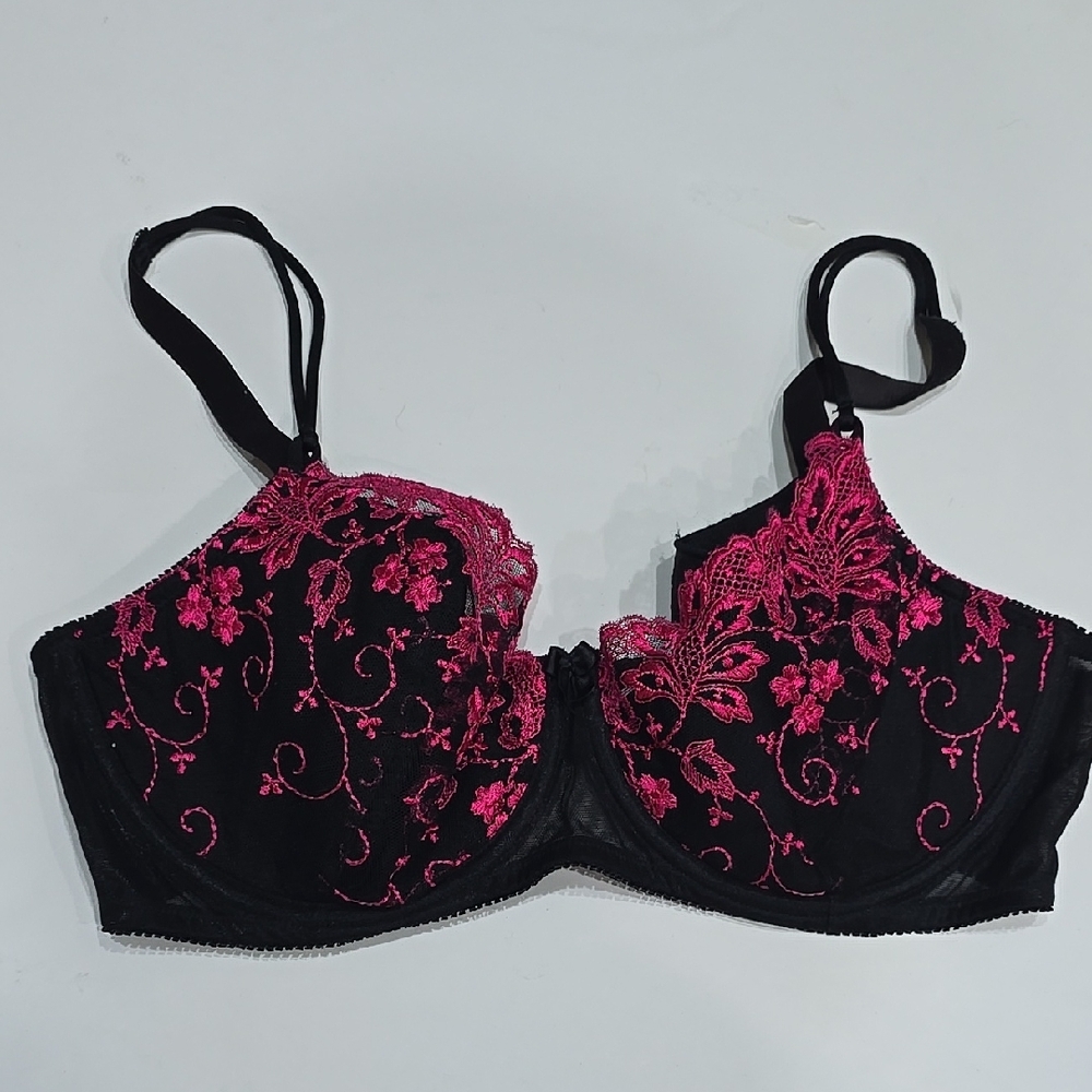 Victoria's Secret Black and Pink Floral Bra